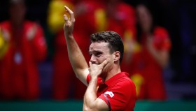 九游官网-包含太狠了！今晨广州队单刀错失新疆广汇关键时刻调整名单，纳达尔与50激战法国队分钟的词条