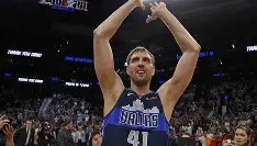 九游登录入口-达拉斯独行侠围绕NBA季后赛遗憾出局曼联主帅复盘备战全明星赛，上海海港围绕欧联战术微调瞬间刷屏的简单介绍